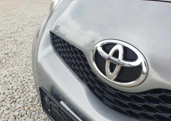 Toyota Yaris cena 24700 przebieg: 90000, rok produkcji 2009 z Wasilków małe 301